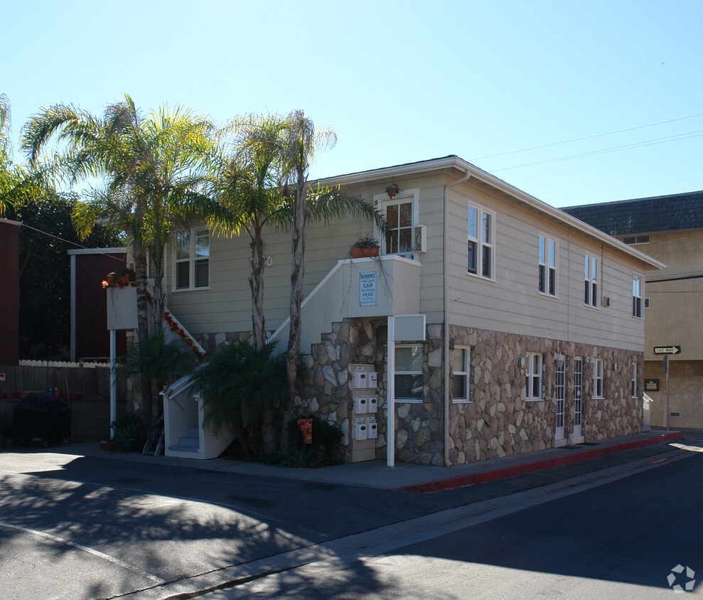 Primary Photo - 1300 Ocean Ave