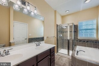 Building Photo - 346 Paladium Ct