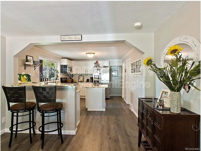 Foto del edificio - 4949 N Irving St