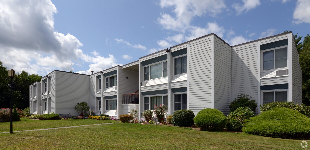 Taunton Gardens Apartments in Taunton, MA