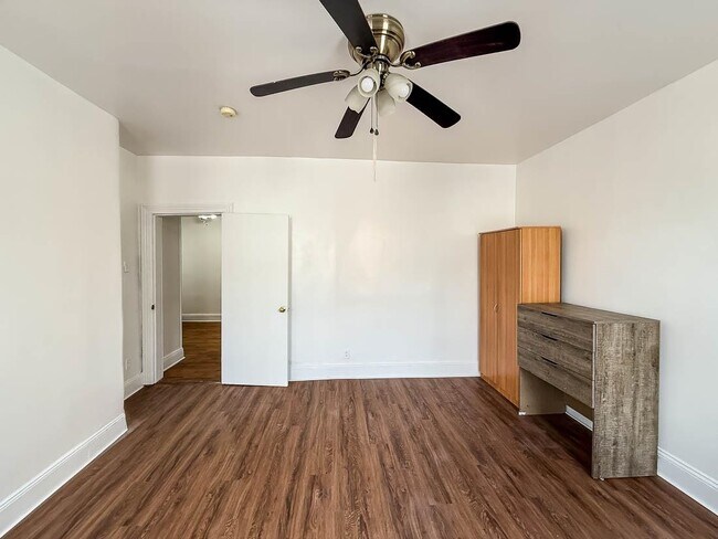 Foto del edificio - 47 Columbia Ave