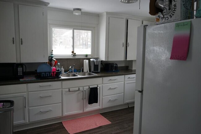 Kitchen - 619 S Water St