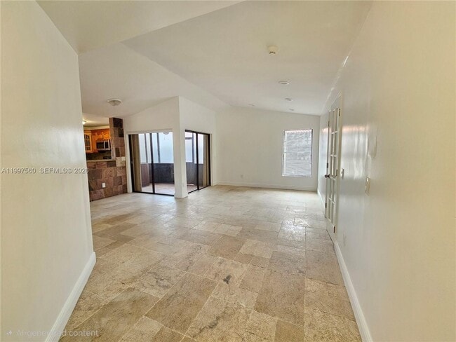 Foto del edificio - 15075 SW 49th Ln