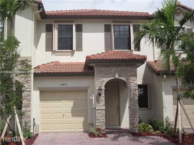 Primary Photo - 3 br, 2.5 bath Townhome - 15431 SW 119th Ter