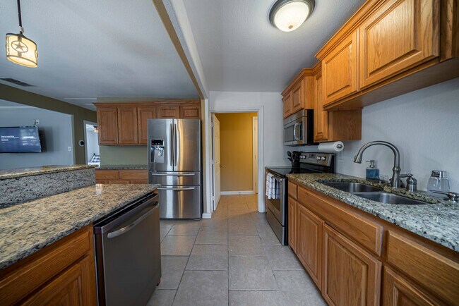 Foto del edificio - 1131 S 8th St