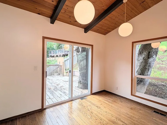 Building Photo - 128 Bothin Rd