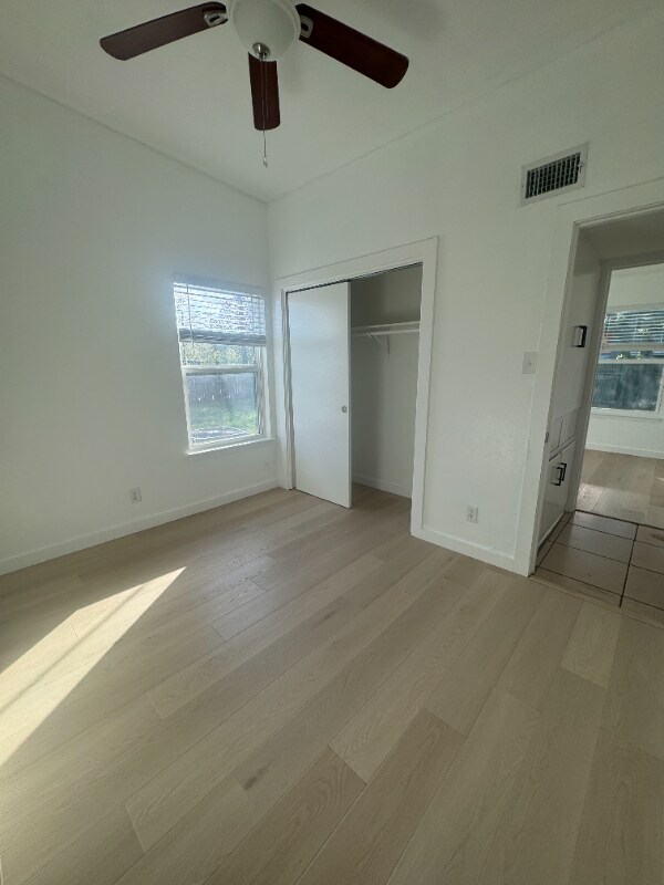 Foto principal - 5000 Cottonwood Cir