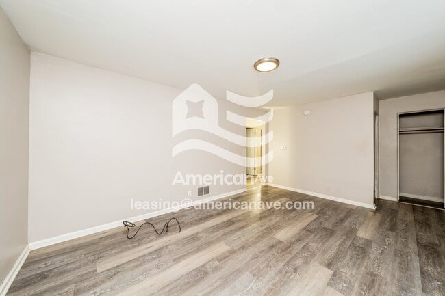 Building Photo - 85 Mc Ardle St