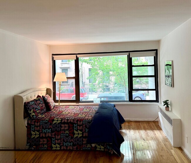 Foto del edificio - 444 E 87th St