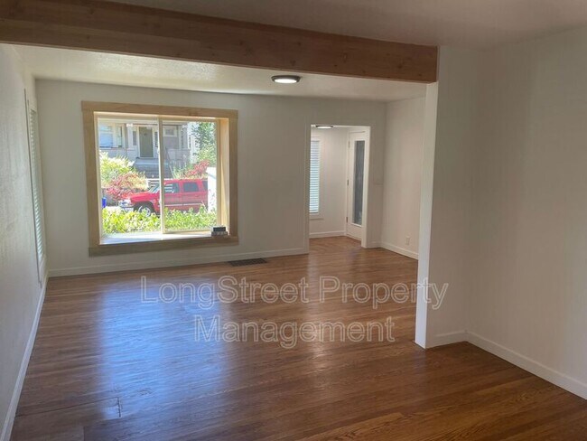 Foto del edificio - 4514 NE 18th Ave