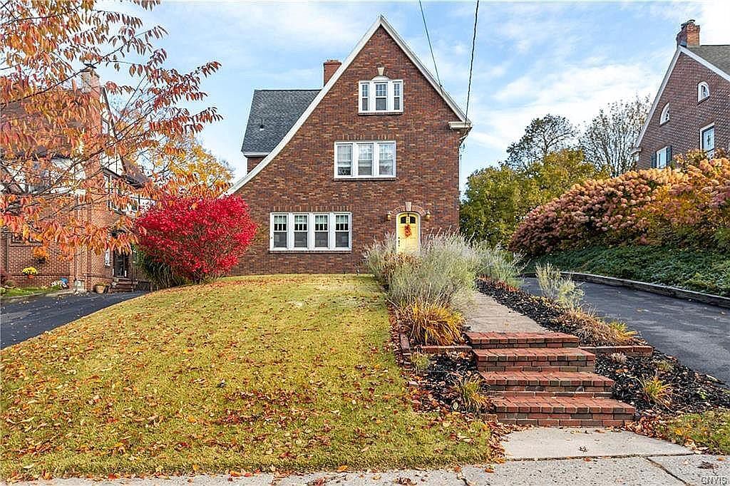 Foto principal - 2639 E Genesee St
