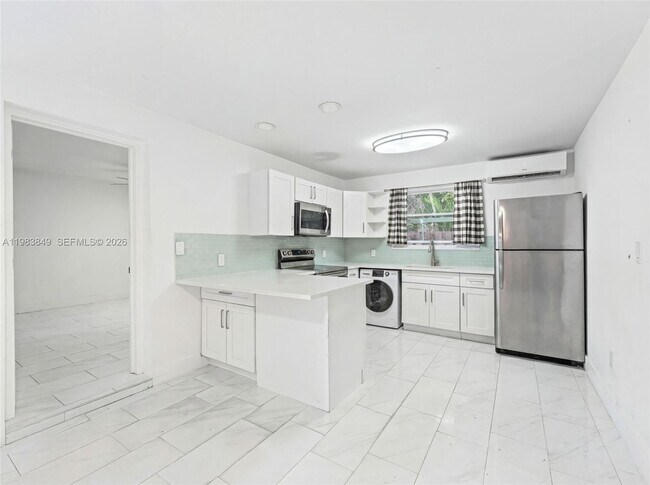 Foto del edificio - 1432 NE 5th Ave