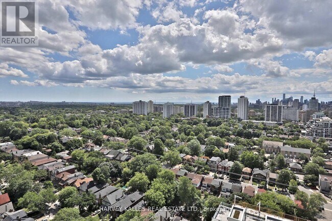 Building Photo - 5 Soudan Ave