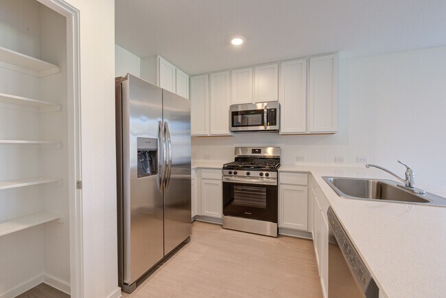 Foto del edificio - 285 Douglas Hls Dr