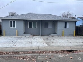 Building Photo - 6022 Camellia Ln