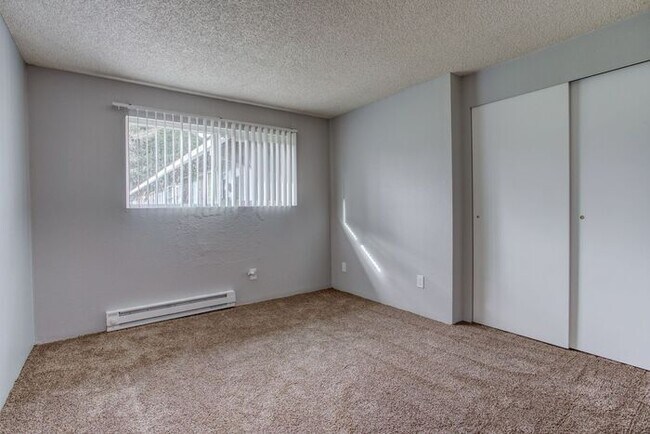 Foto del edificio - Court Yard Setting - Single Level 2 bdrm/1...