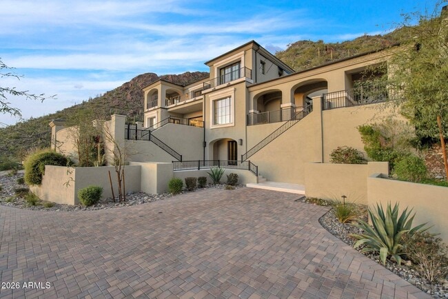 Building Photo - 11450 E Hideaway Ln