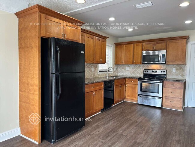 Foto del edificio - 3300 NW 96th Ave