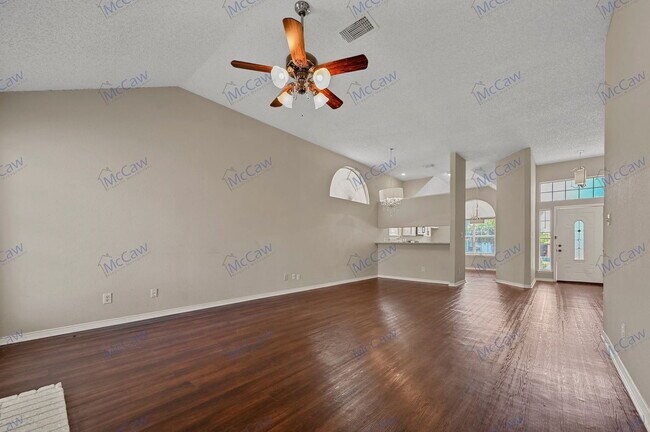 Foto del edificio - 10116 Long Rifle Dr