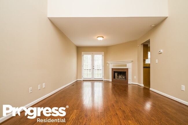 Building Photo - 1549 Bridgecrest Dr