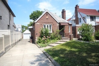 Building Photo - 144-33 Coolidge Ave