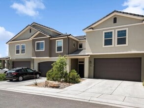 Building Photo - 2675 E 450 N