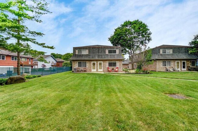 Building Photo - 1420 Wabash Ave