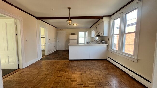 Building Photo - 17 Cranston Ave