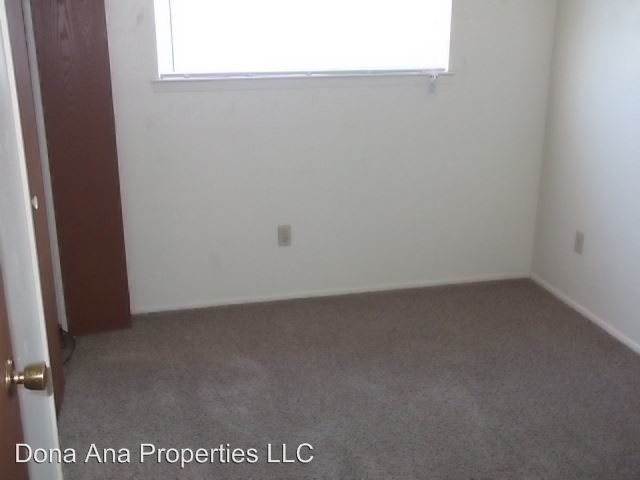 Building Photo - 2338-2338 Saturn Cir