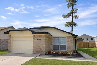 Building Photo - 4807 Maurita Dr