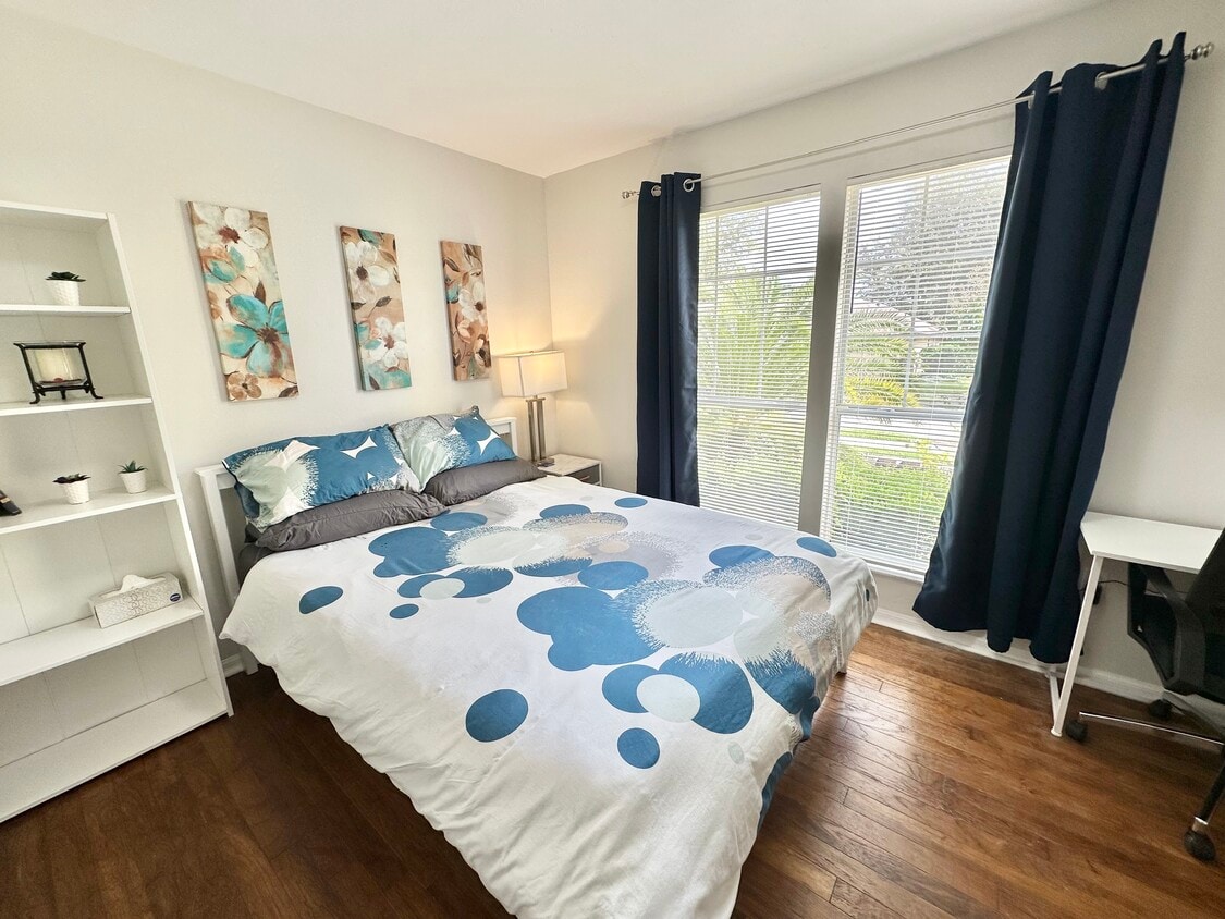 Building Photo - Stillwind