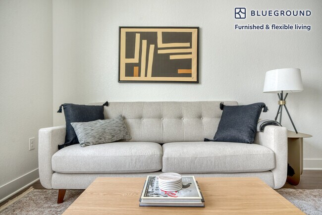 Foto del edificio - 1586 Hooker St