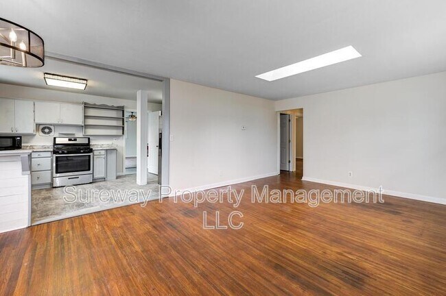 Foto del edificio - 55 Nassau Rd