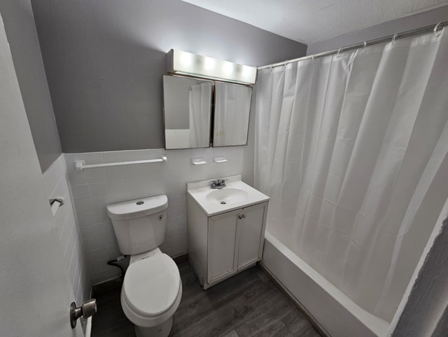 Photo - 13540 Superior Rd Apartment