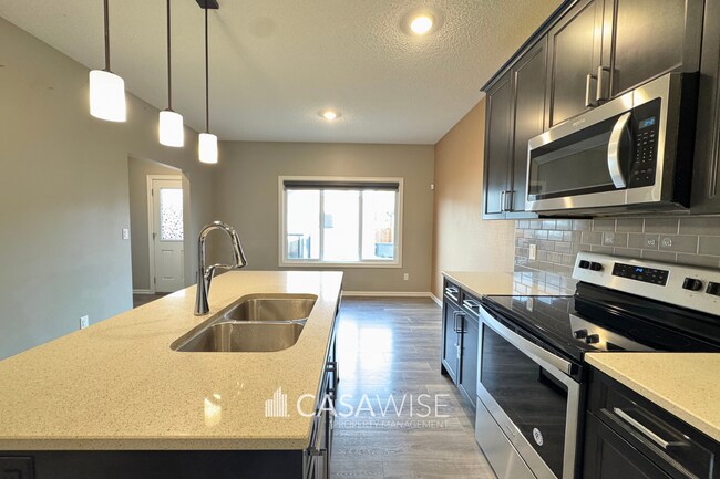 Photo du bâtiment - 342 Desrochers Blvd SW