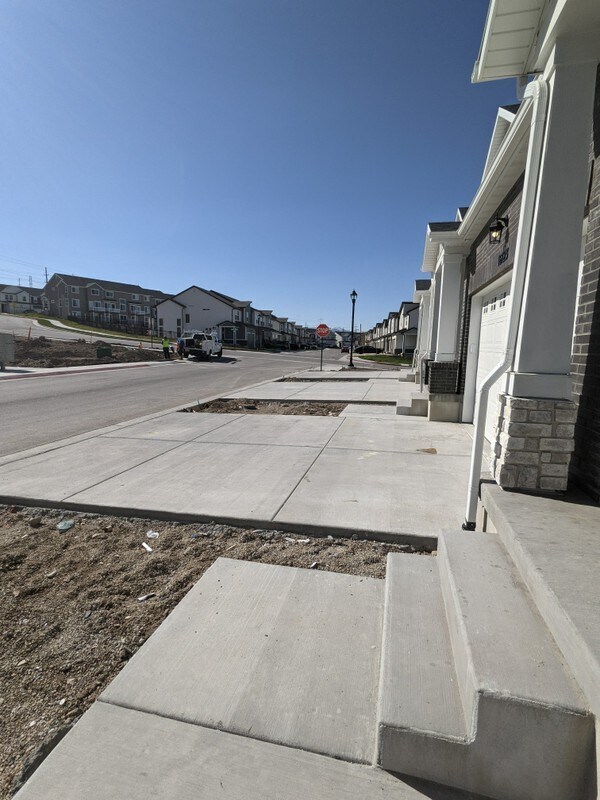 Building Photo - 16127 S Truss Dr