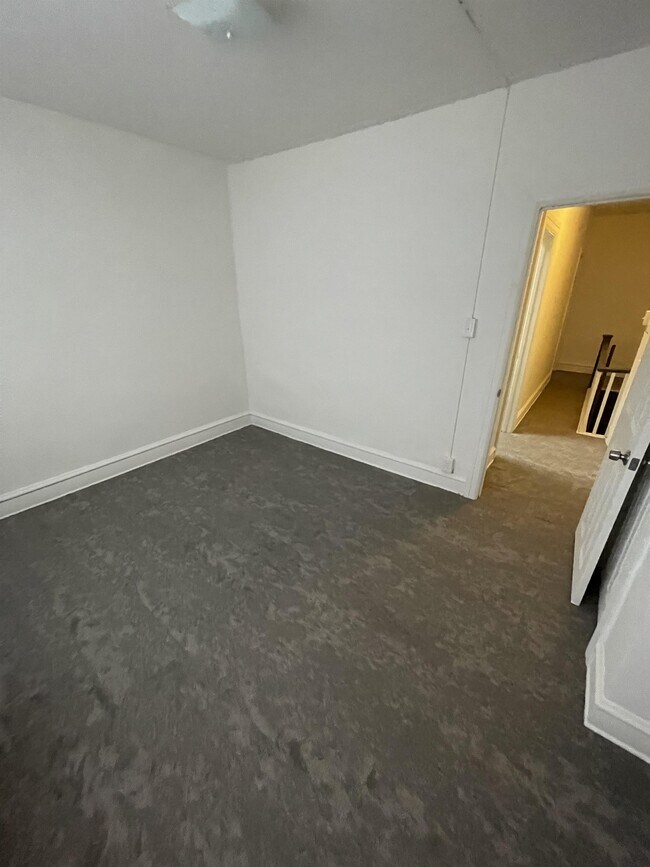 Foto del edificio - 1334 S Newkirk St