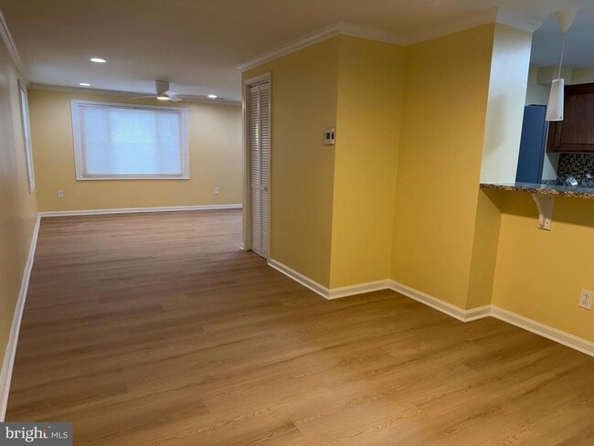 Foto del edificio - 7607 Burnside Rd