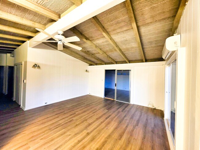 Foto del edificio - 7303 Mokuone St