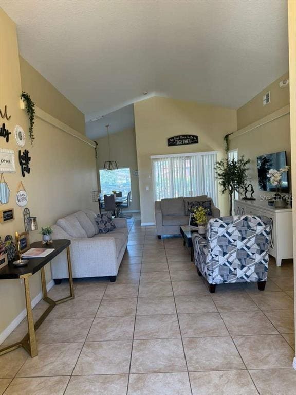 Building Photo - 328 Robin Rd