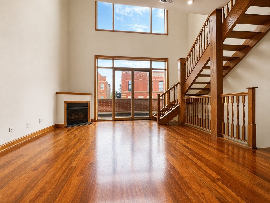 Photo - 1644 W Le Moyne St (Chicago, IL)