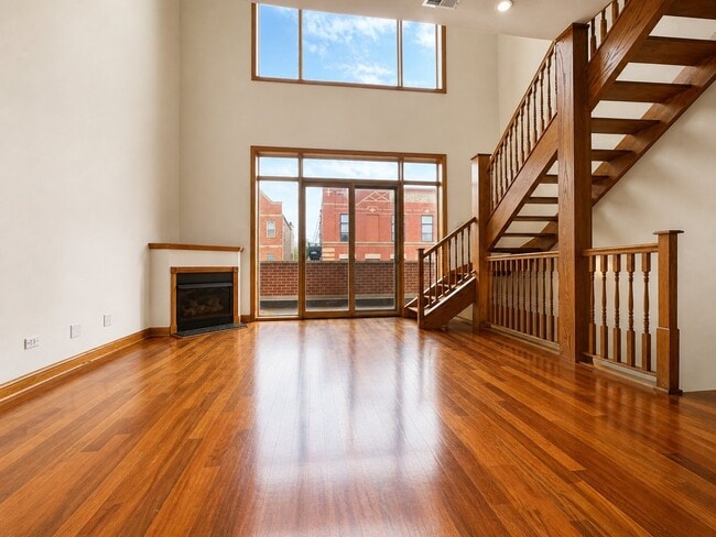 Photo - 1644 W Le Moyne St Apartment