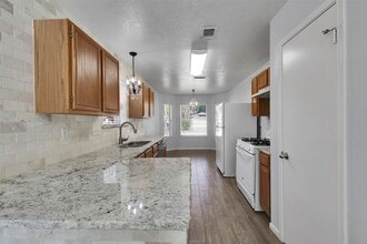 Building Photo - 28711 Atherstone St