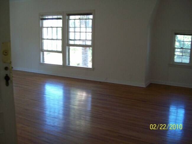 Foto del edificio - 6546 W Olympic Blvd