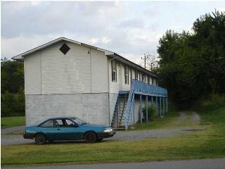 Building Photo - 48 SE Jones Dr