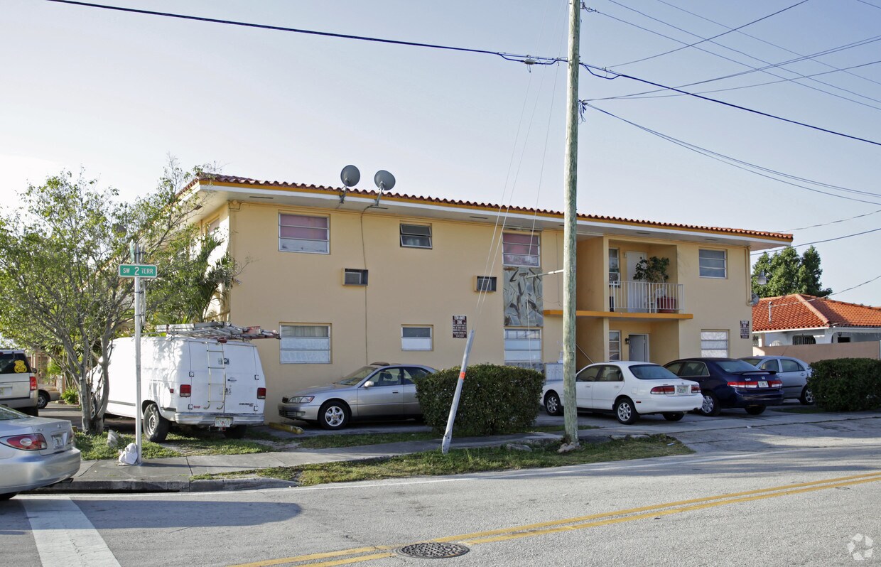 Foto principal - 5700 SW 2nd Ter