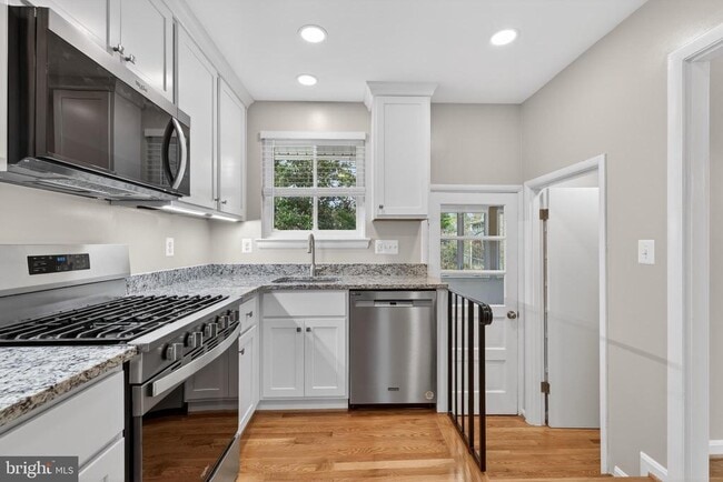 Building Photo - 4625 Strathblane Pl