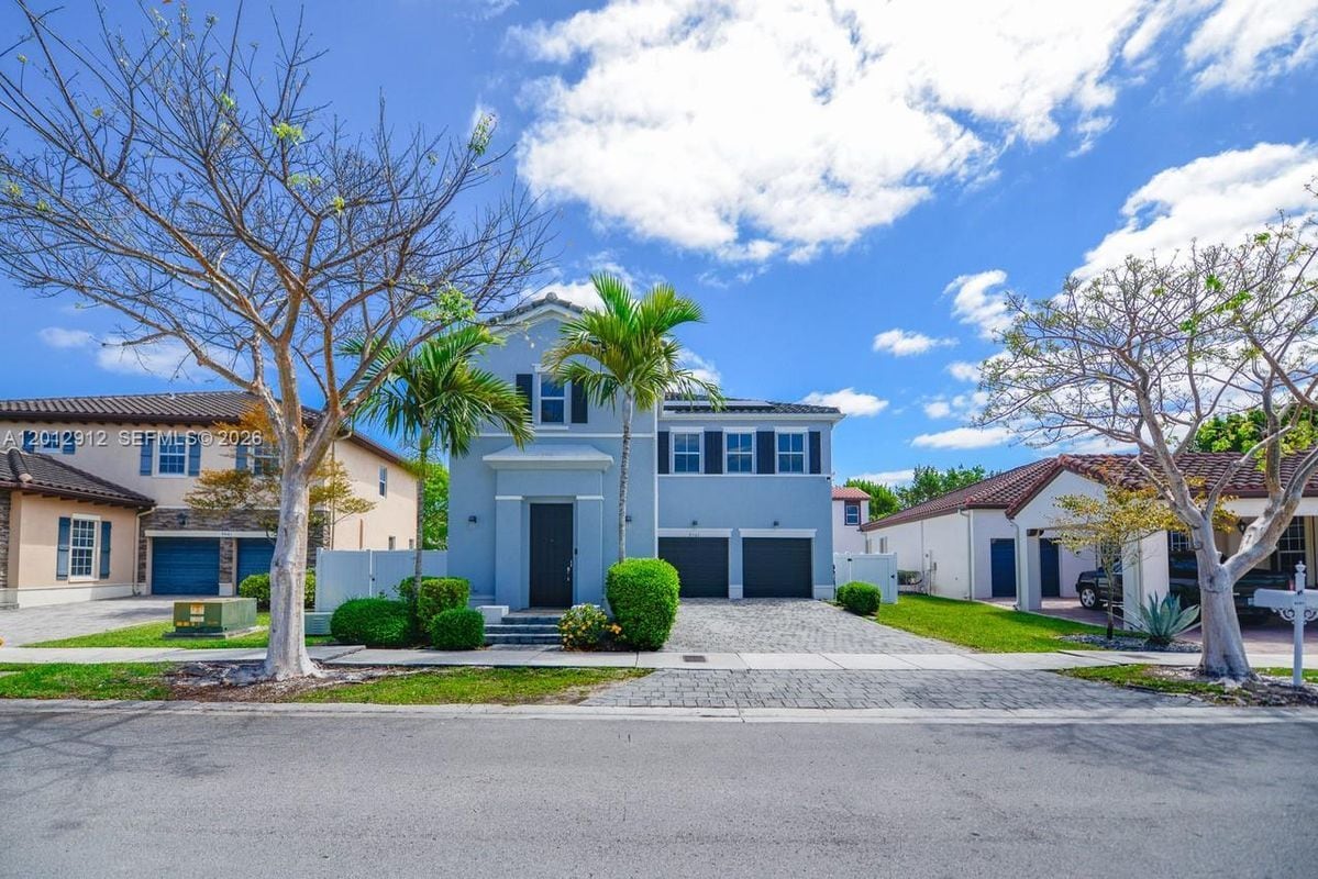 Foto del edificio - 9101 SW 169th Pl