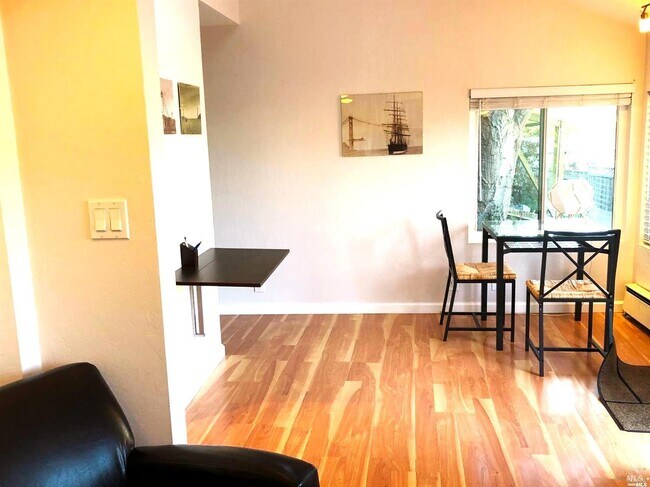 Foto del edificio - 2371 Vista Del Mar