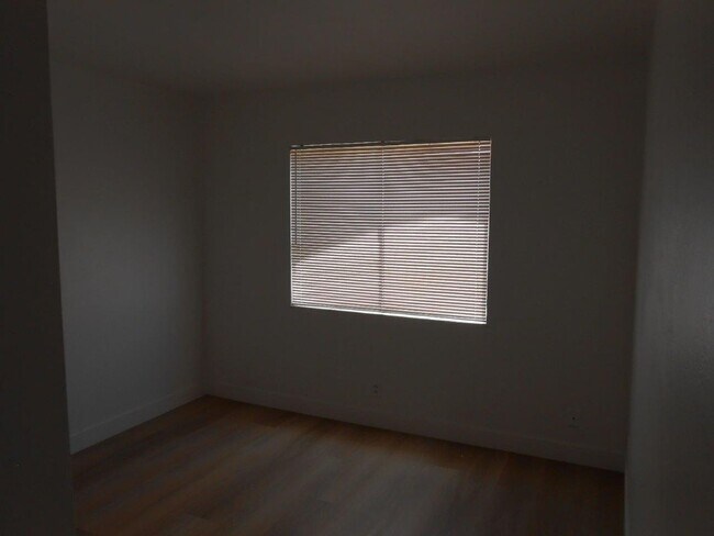 Foto del edificio - Single Story Home w/4 Bedrooms in Spring V...